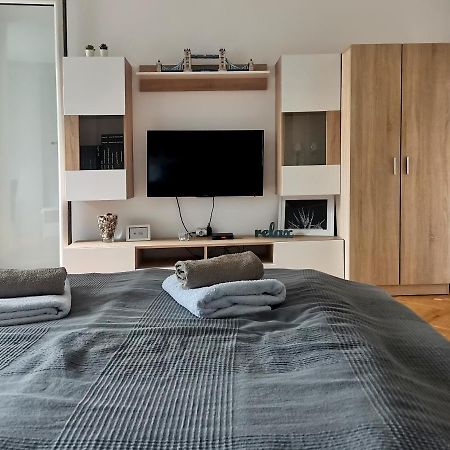 Center Apartment Iva Нови-Сад Экстерьер фото