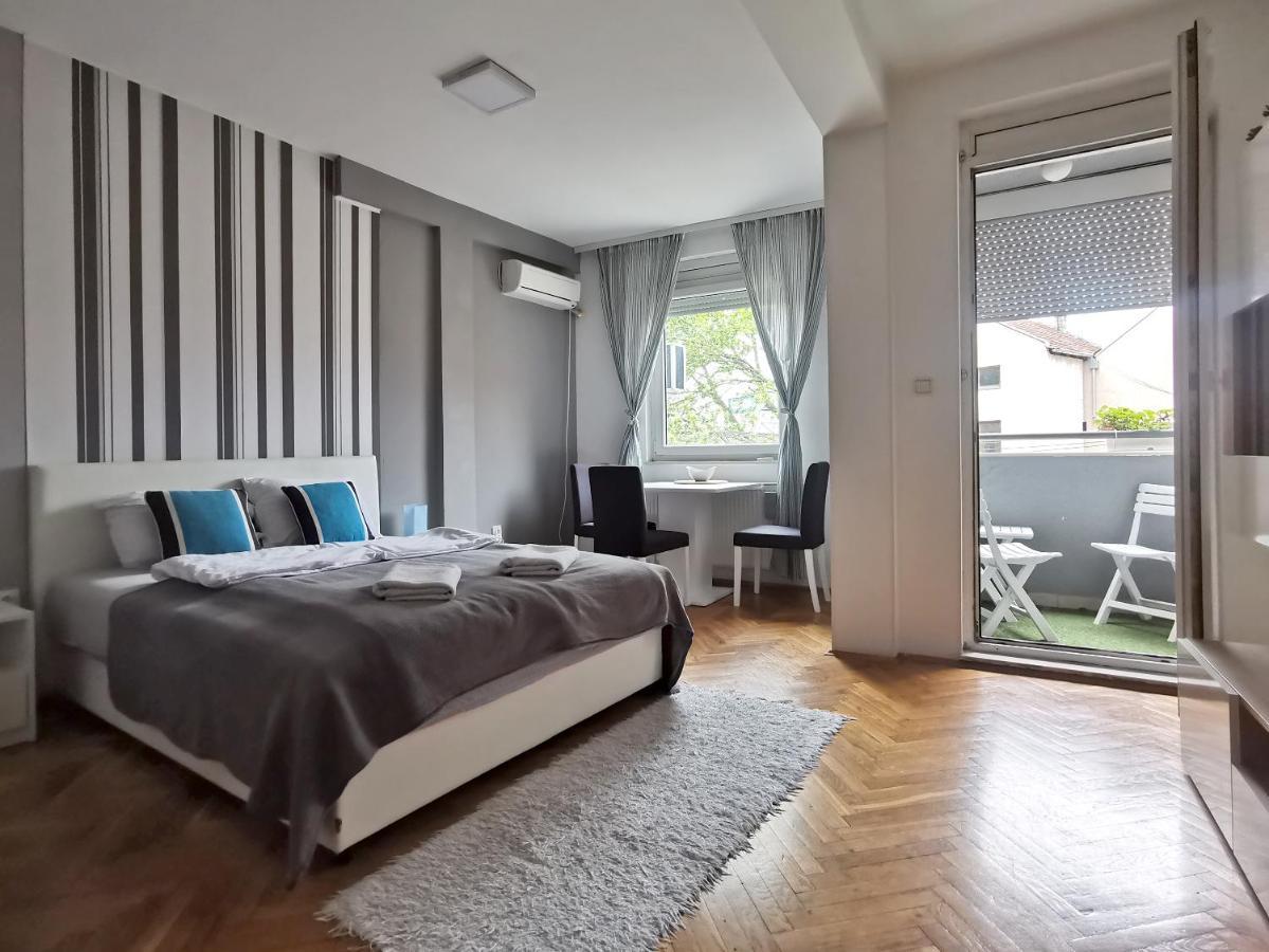 Center Apartment Iva Нови-Сад Экстерьер фото